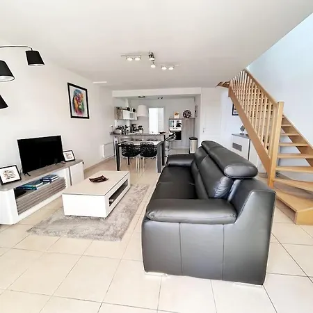 Сasa de vacaciones T3 La Crique- Piscine -terrasses -wifi -parking *