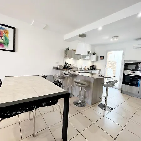Сasa de vacaciones T3 La Crique- Piscine -terrasses -wifi -parking *