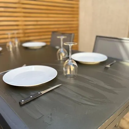 Holiday home T3 La Crique- Piscine -terrasses -wifi -parking Collioure
