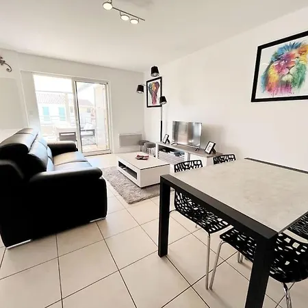 T3 La Crique- Piscine -terrasses -wifi -parking Holiday home *