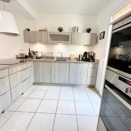 Holiday home T3 La Crique- Piscine -terrasses -wifi -parking Collioure